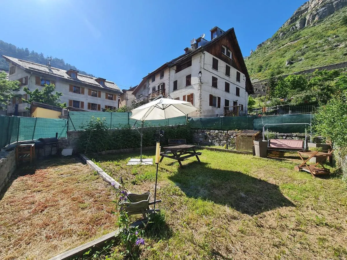 Le Havre De Paix. Apartment Saint-Dalmas-le-Selvage 0*,  France